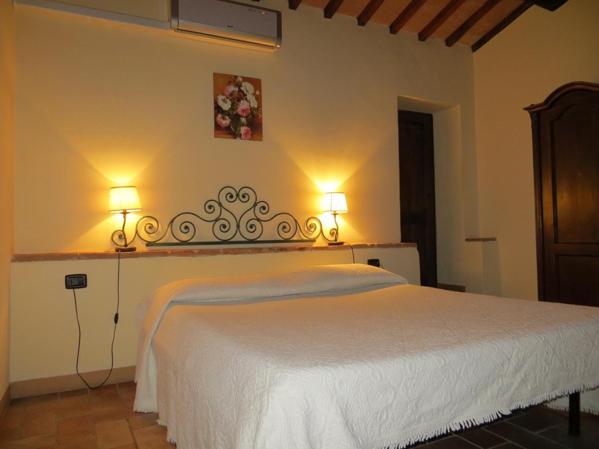Agriturismo Casale Delle Lucrezie Todi Buitenkant foto