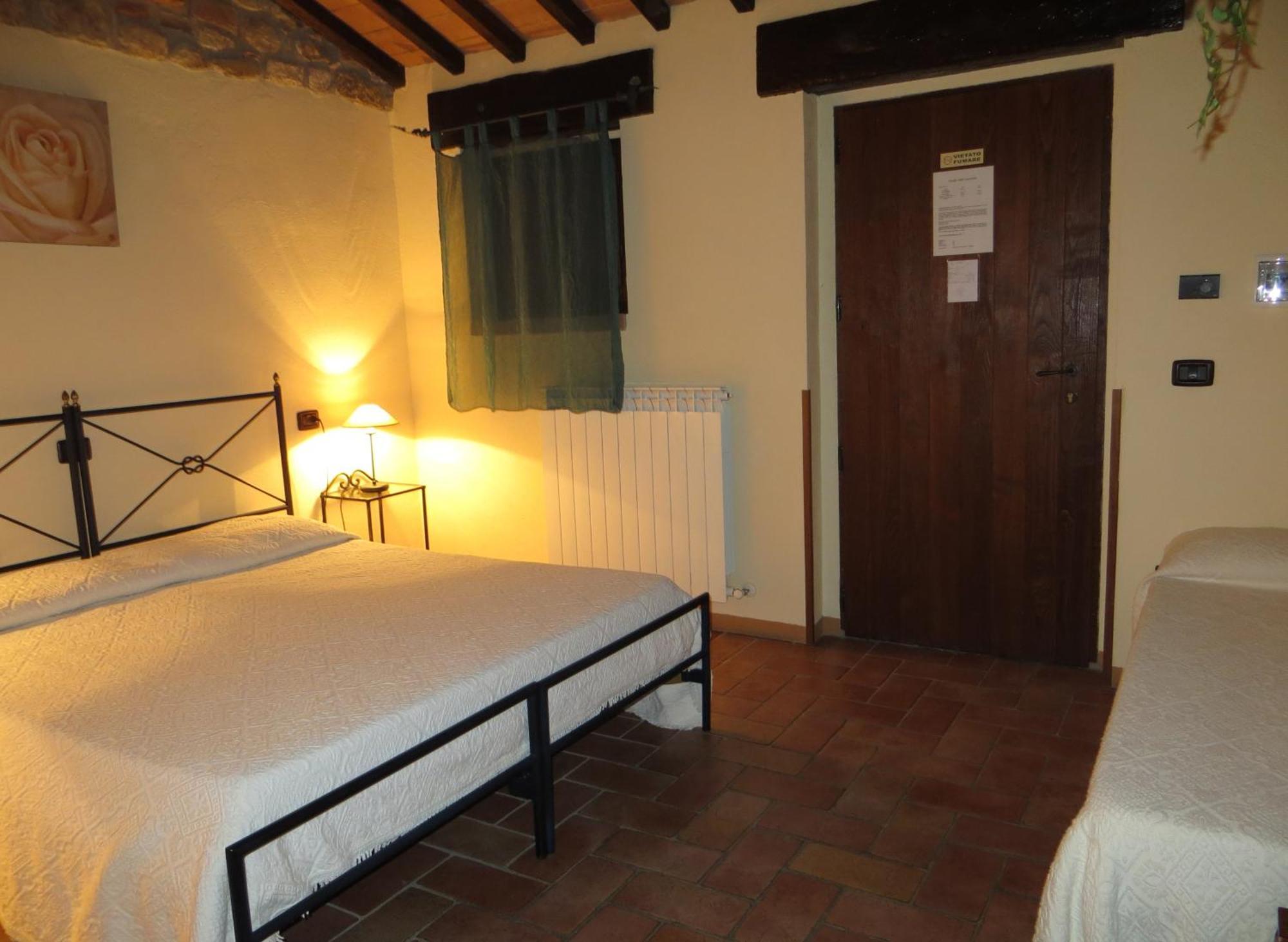 Agriturismo Casale Delle Lucrezie Todi Buitenkant foto
