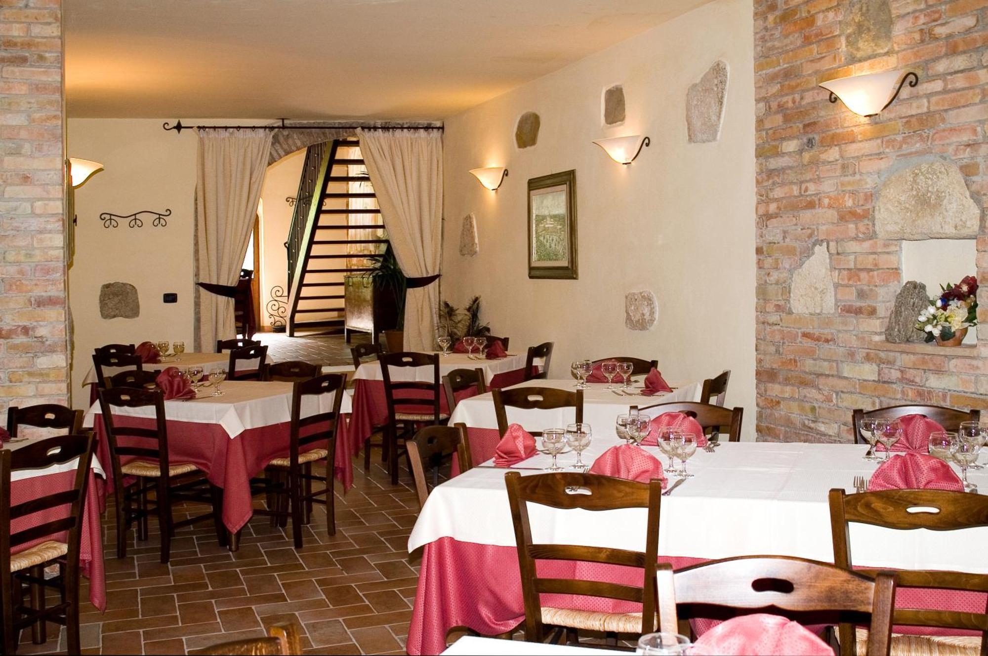 Agriturismo Casale Delle Lucrezie Todi Buitenkant foto