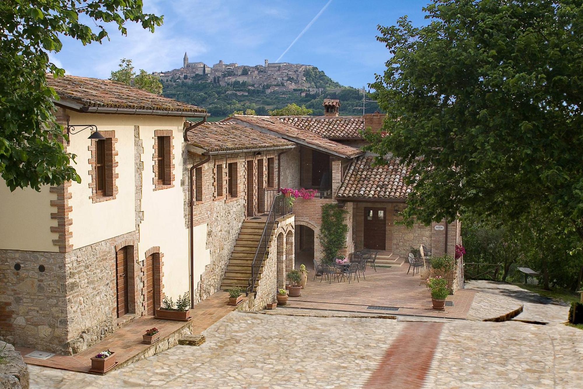 Agriturismo Casale Delle Lucrezie Todi Buitenkant foto